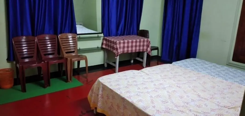 호텔 Ormayidam Residency 트리반드룸